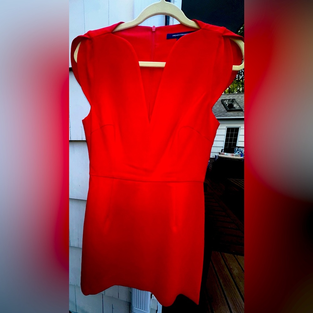 French connection Red cocktail dress size 6. Beautiful fit. Perfect condition